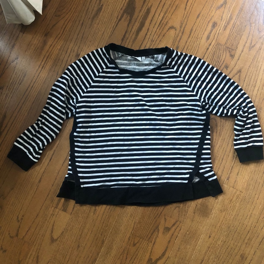 Junarose sweater Size M